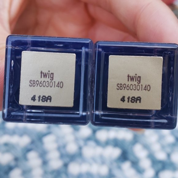 Stila Shimmer & Glow Liquid Eyeshadow #Twig NWOB! - Picture 6 of 8